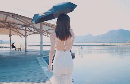 女人外出，别傻傻什么都不带！包里放上3样小用品，妥妥精致感