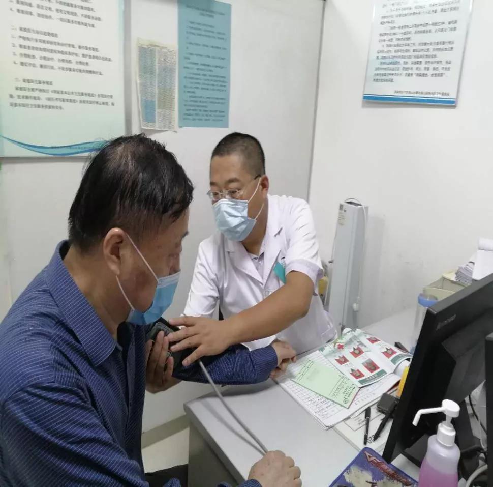 济南历下燕山社区卫生服务中心,社区卫生中心负责人的访谈