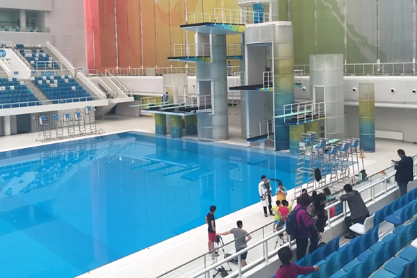 头皮总长疙瘩和脓包是怎么回事,头皮上经常有疙瘩和脓包怎么回事