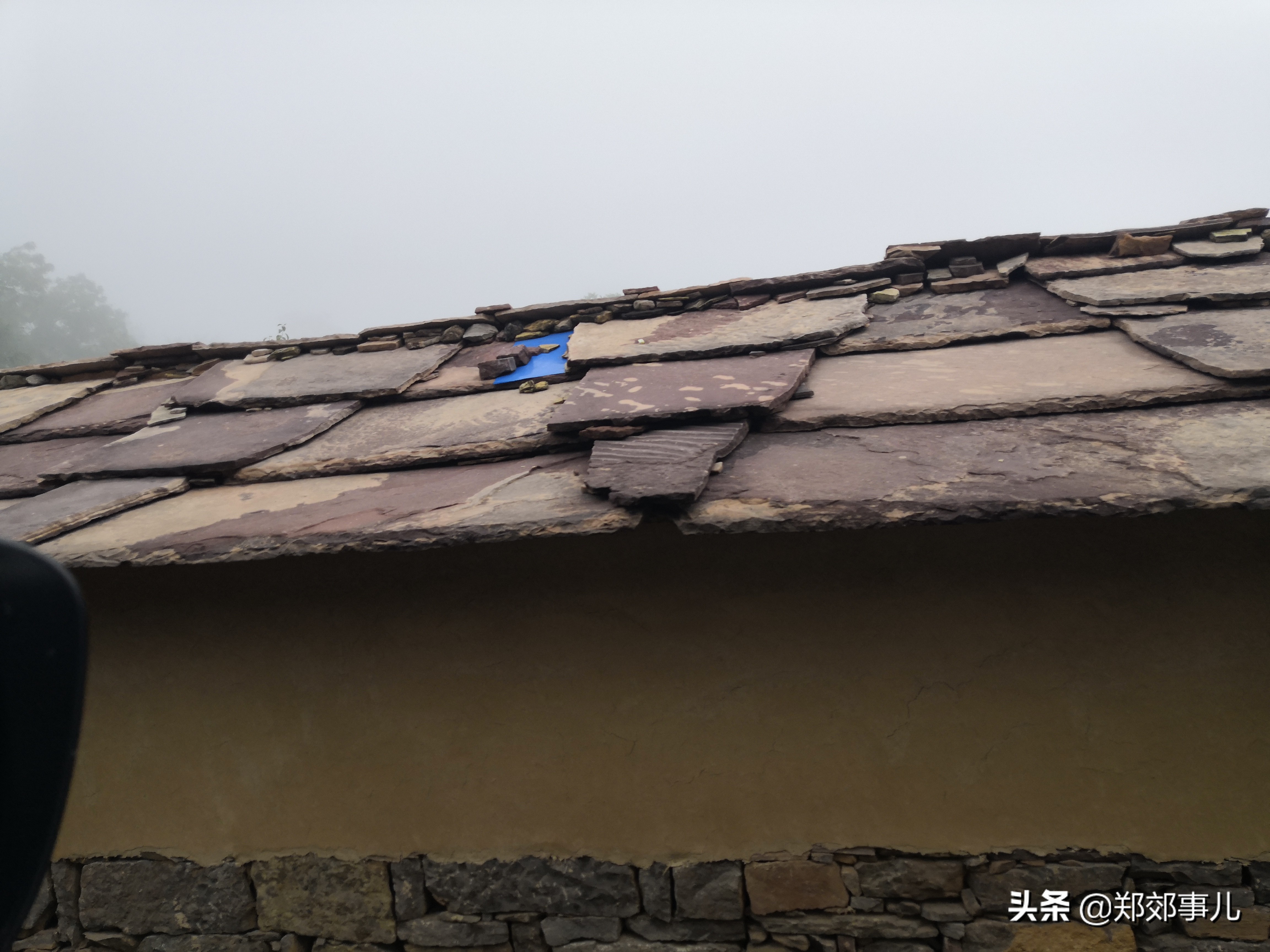 途径林州冰冰背，30元门票，还要出钱租大衣，出来人说就一洞别去