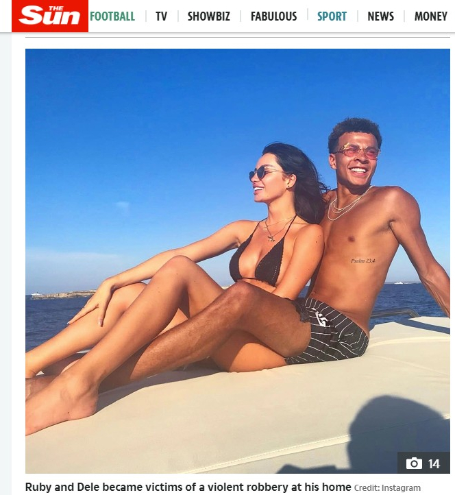 模特女友鲁比·梅把热刺球星阿里给甩了，她难以忍受阿里沉溺于网游！梅自己则重度依赖社媒，最近也摊上事了