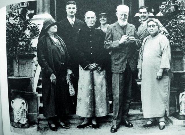 香港女子被抛弃,香港女星被富豪抛弃生三子