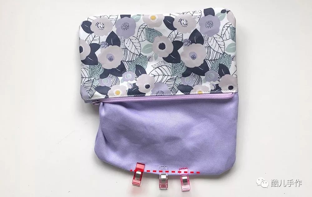 布艺便携折叠收纳包随身怎么做,双拉链开口收纳包制作方法