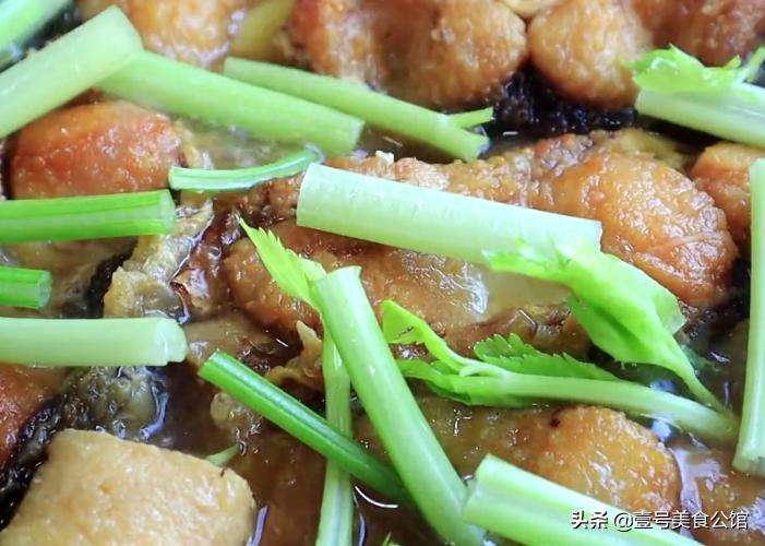 草鱼煮油豆腐的做法图片,草鱼煮油豆腐怎么做好吃又简单