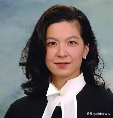 李泽楷的浪荡情史，10个女友一个比一个年轻，小26岁郭嘉文又被甩