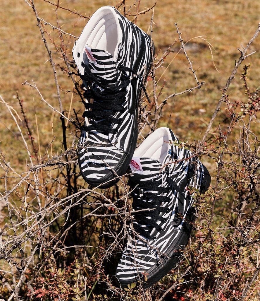 vans蓝色动物纹,vans棋盘格新年款