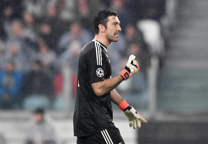 布冯c罗尤文比赛,c罗加盟尤文图斯布冯