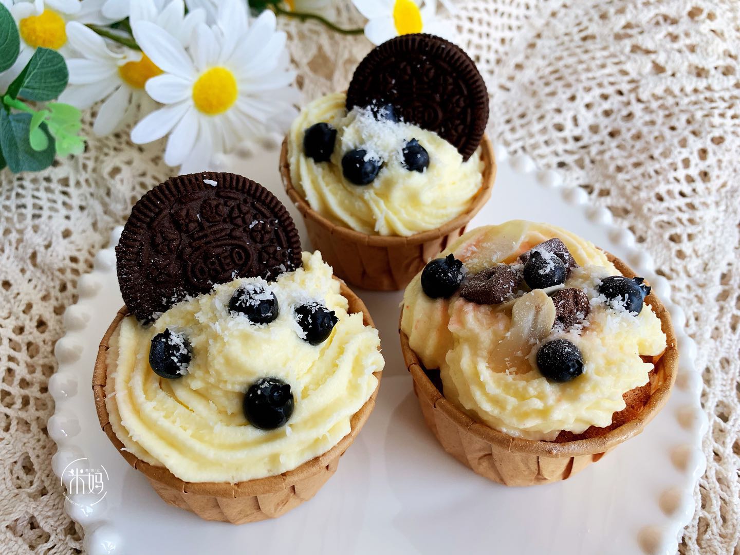 教你一招自制纸杯蛋糕,自制纸杯蛋糕做法烤箱家庭版