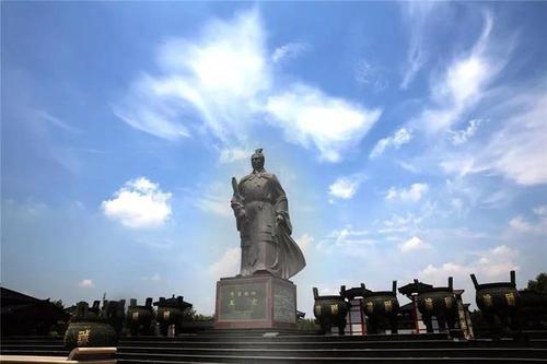 “四面八方一个中”九路财神，你恭迎的是哪路