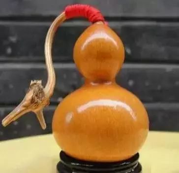 葫芦龙头断了怎么修剪,葫芦龙头怎么去掉