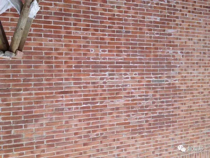 室外地面石材泛碱怎么办,石材泛碱怎么清理