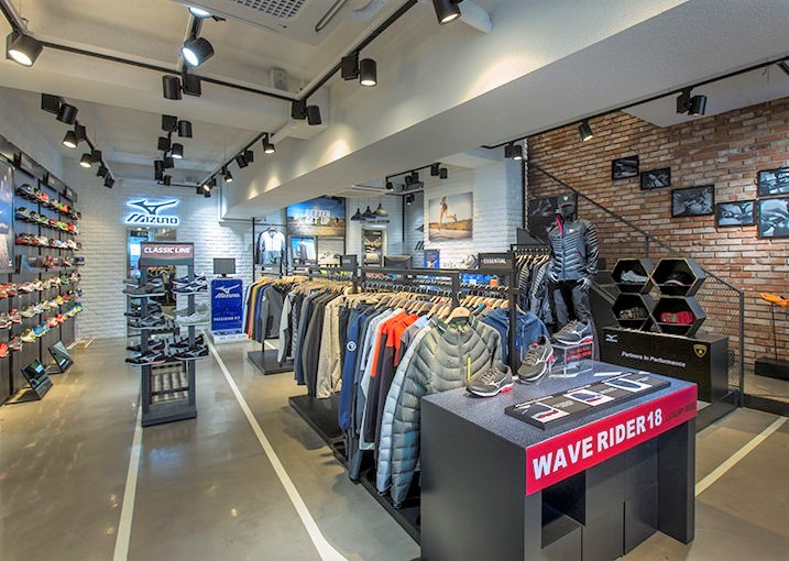 低调的日本牌子,很低调的跑鞋