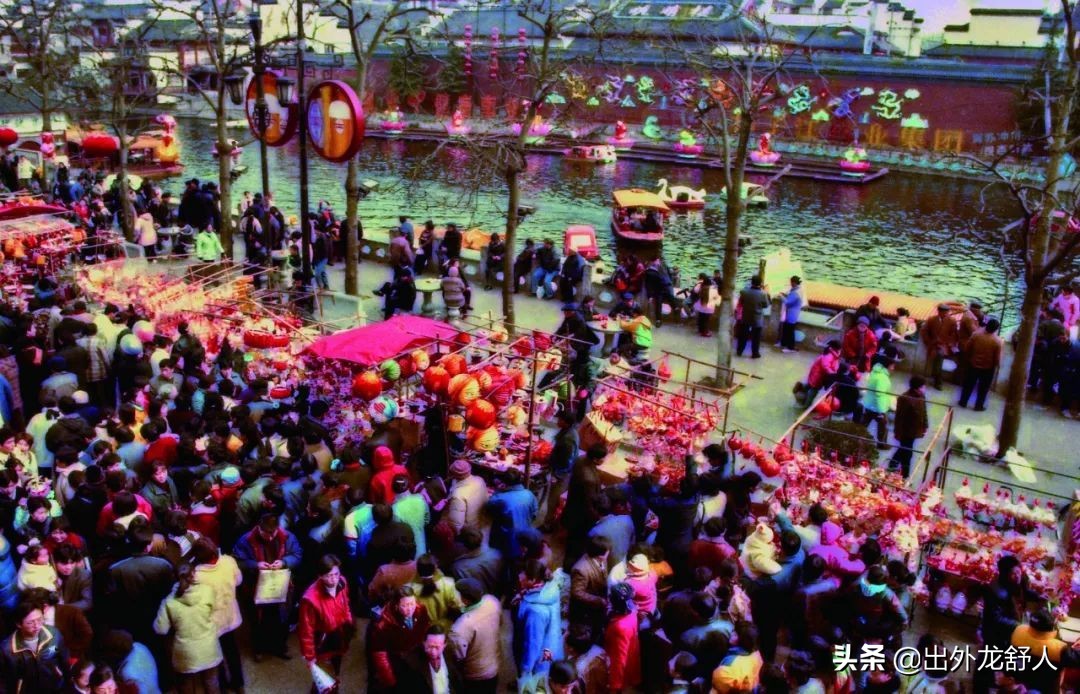 安徽舒城：火树银花话灯会，箫鼓百戏庆新春