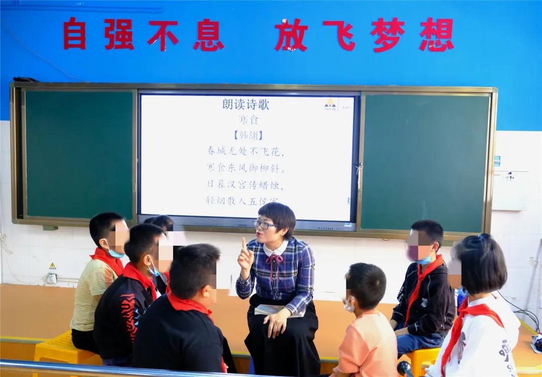 温暖就在这里~蒙自首个特殊学生康复训练中心成立