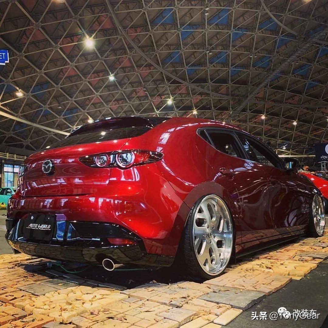 马自达3两厢版最新款,马自达3昂克赛拉两厢版