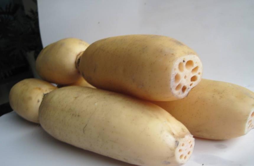 莲藕焯水防止变黑用什么化学品,藕片焯水不变黑的办法