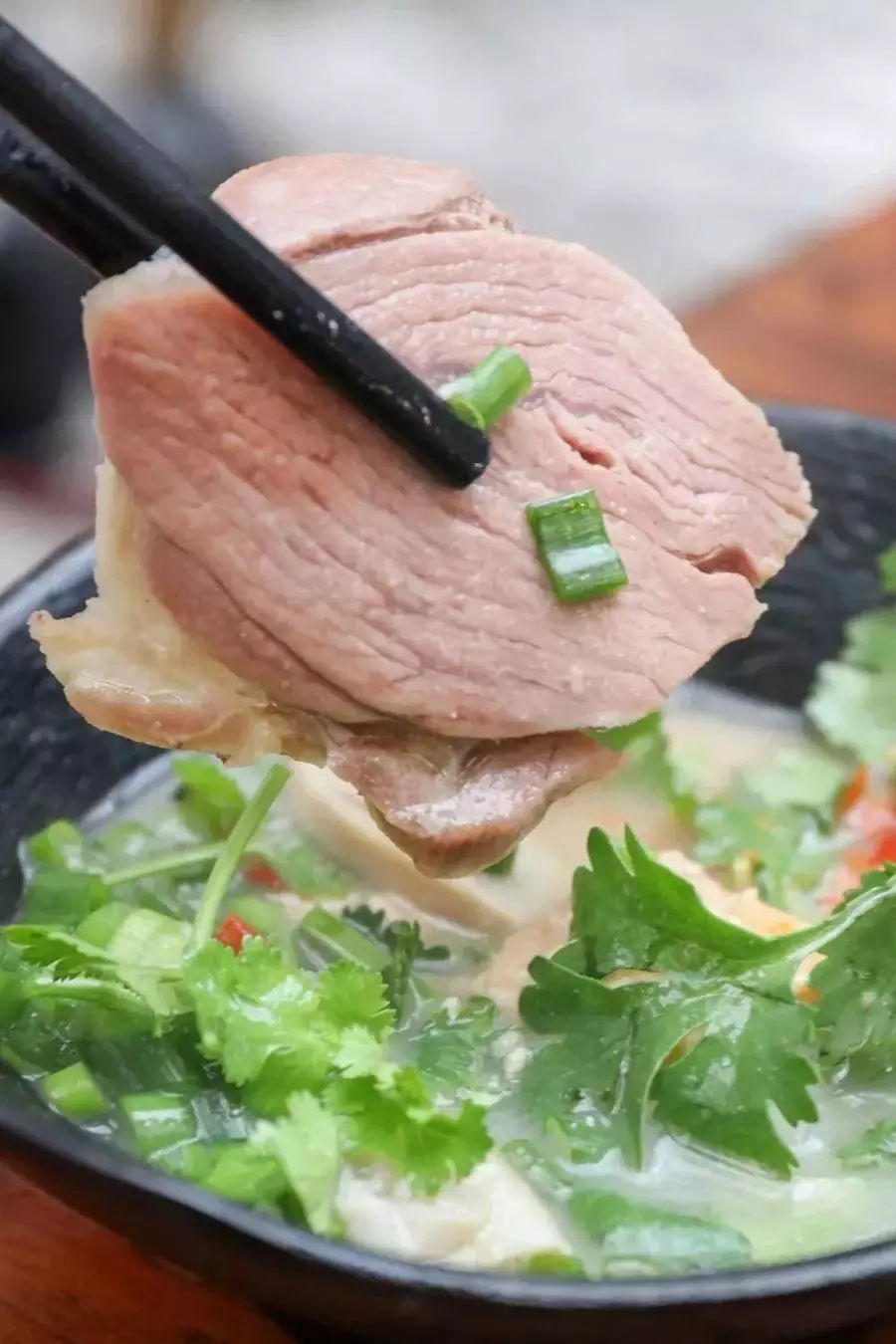 成都羊肉汤火爆冬至,冬至成都大街小巷的羊肉汤