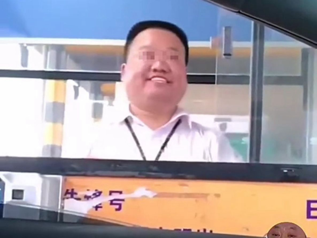 高速公路收费员工资二千多正常吗,为什么高速收费员工资那么低