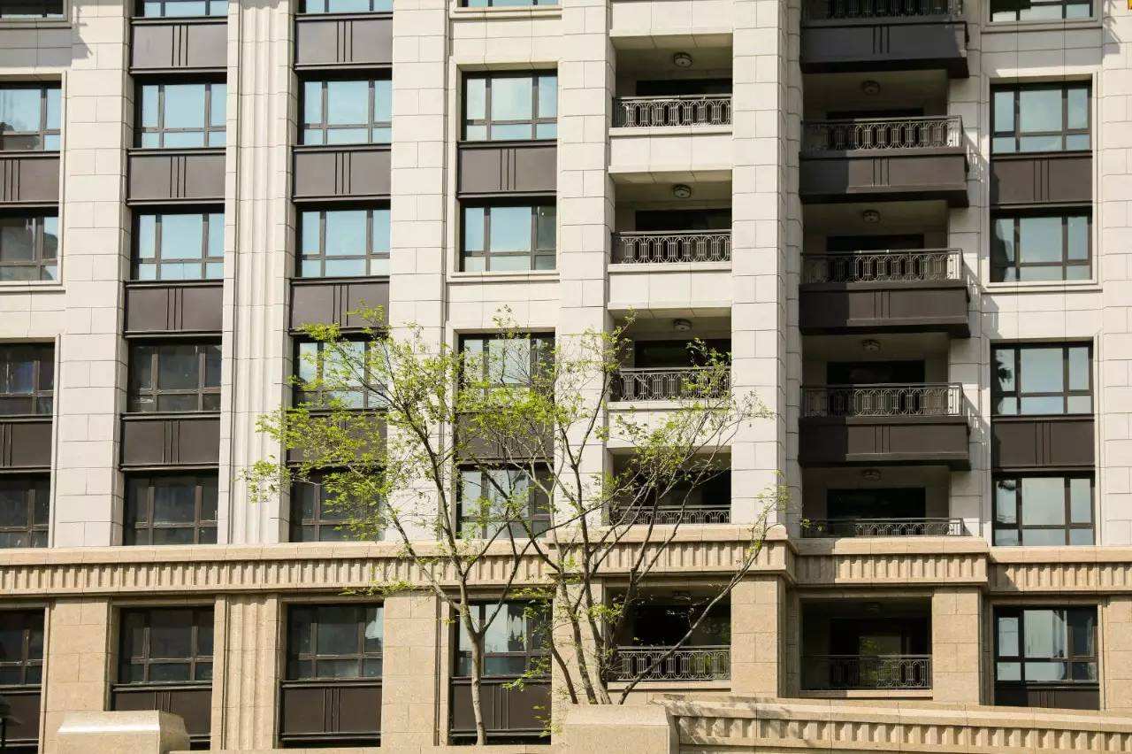 两梯三户东户西户怎么选,两梯四户东户的户型怎么样