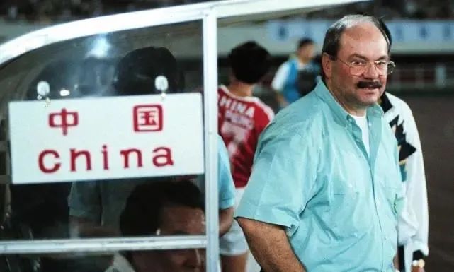 国足冲击世界杯血泪史：02年后世亚预最终阶段竟成奢望