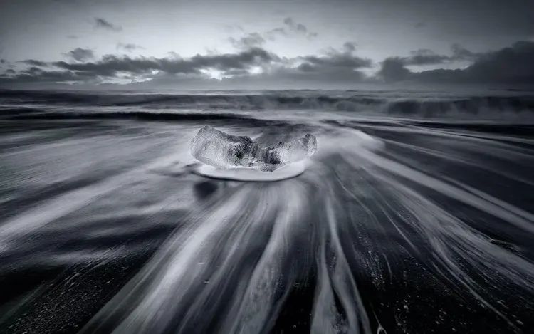 如何把流动的水拍清晰,怎么拍有波纹的水