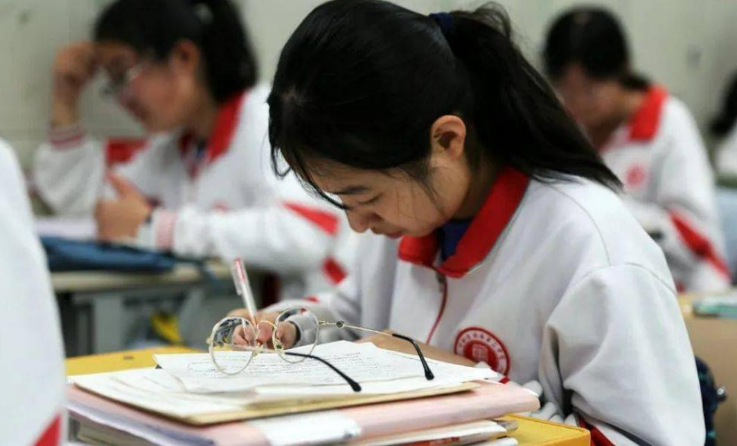 学生“走单招”上大学，是机遇还是陷阱，资深班主任：需权衡利弊