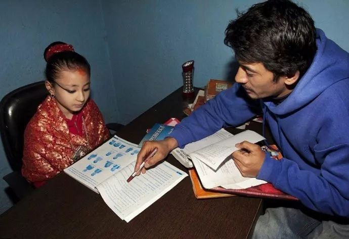 尼泊尔活女神的童年,尼泊尔活女神小时候