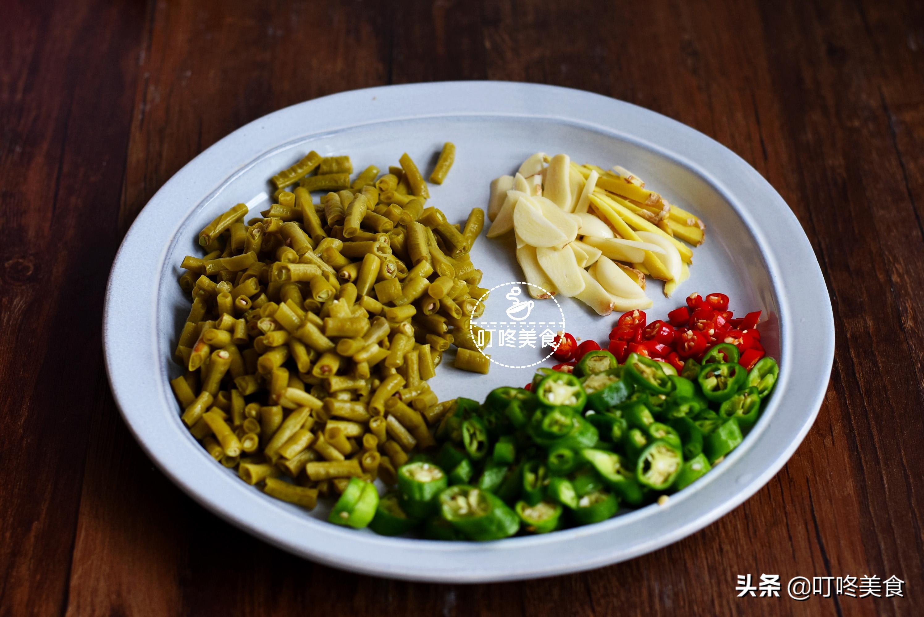 小鱼鱼干怎么炒,炒鱼干怎么热一下