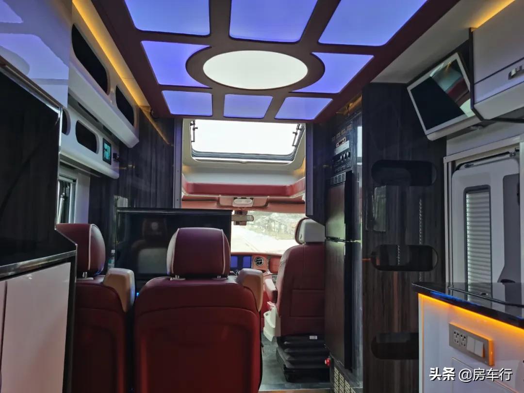 轻卡房车c型房车b型房车,房车推荐80万豪华房车c型