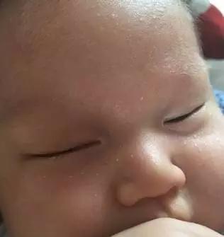 宝宝体重太轻怎么办,宝宝体重减轻不长肉