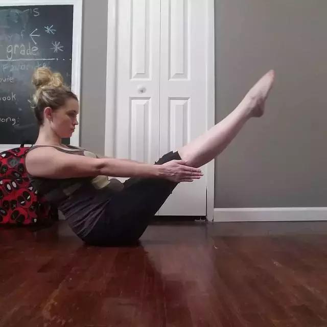 最快收腹的方法,最有效果的收腹动作