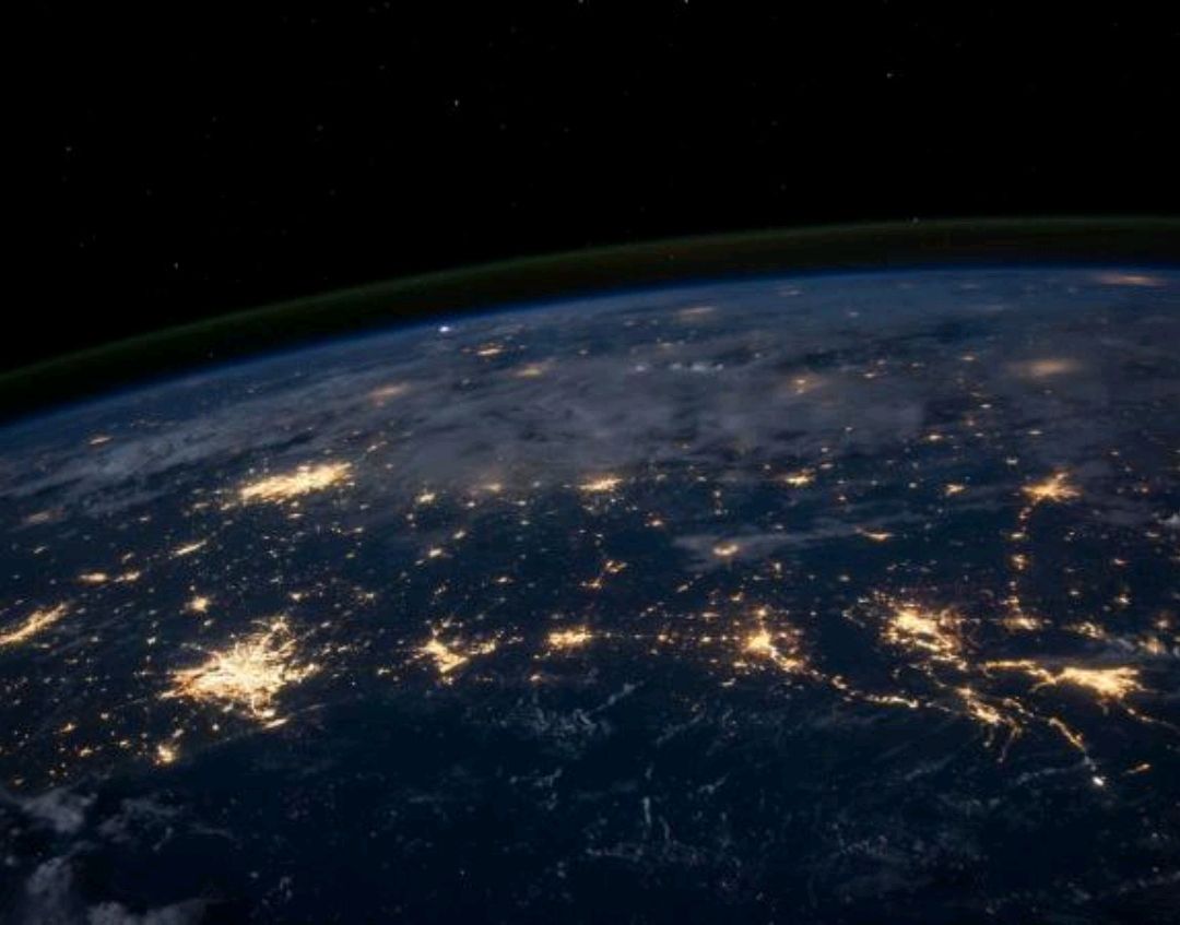 白t恤上的血渍怎么去除,白t恤有黄色污渍怎样去掉