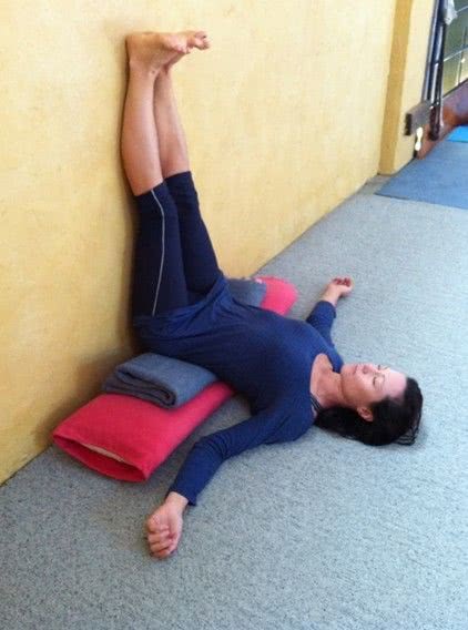 李宣美迈开腿,李宣美的腿怎么瘦的