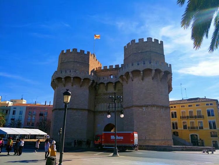 葡萄牙和西班牙哪个值得旅游,西班牙和葡萄牙旅游区别