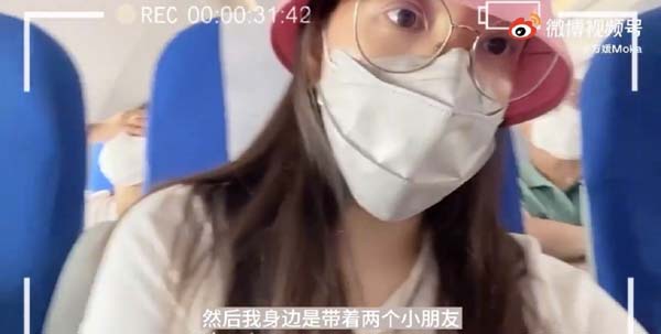 黎明方媛带着两个孩子坐经济舱,方媛演讲说坐经济舱