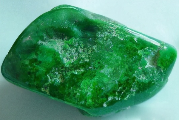 好的翡翠原石料都在哪里入手,老缅翡翠原石价格