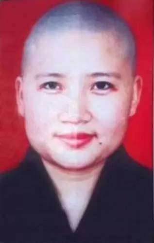 歌手李娜为什么剃度出家,李娜单飞为什么那么厉害