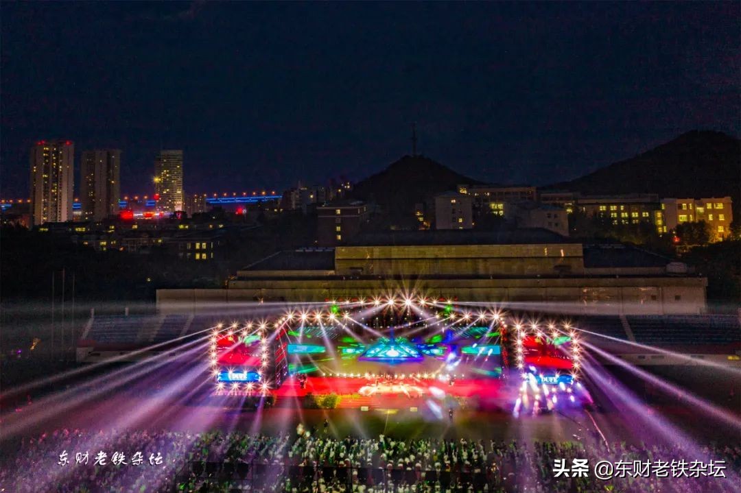 梦幻光雾山夜景演出,梦幻光影星空馆