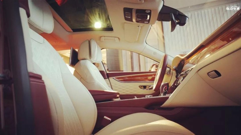 全新宾利飞驰体验,第一代宾利飞驰极速版