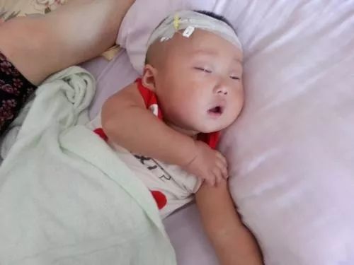 6个月宝宝吃米粉中毒差点夭折，冲米粉的10大误区，千万不要再犯