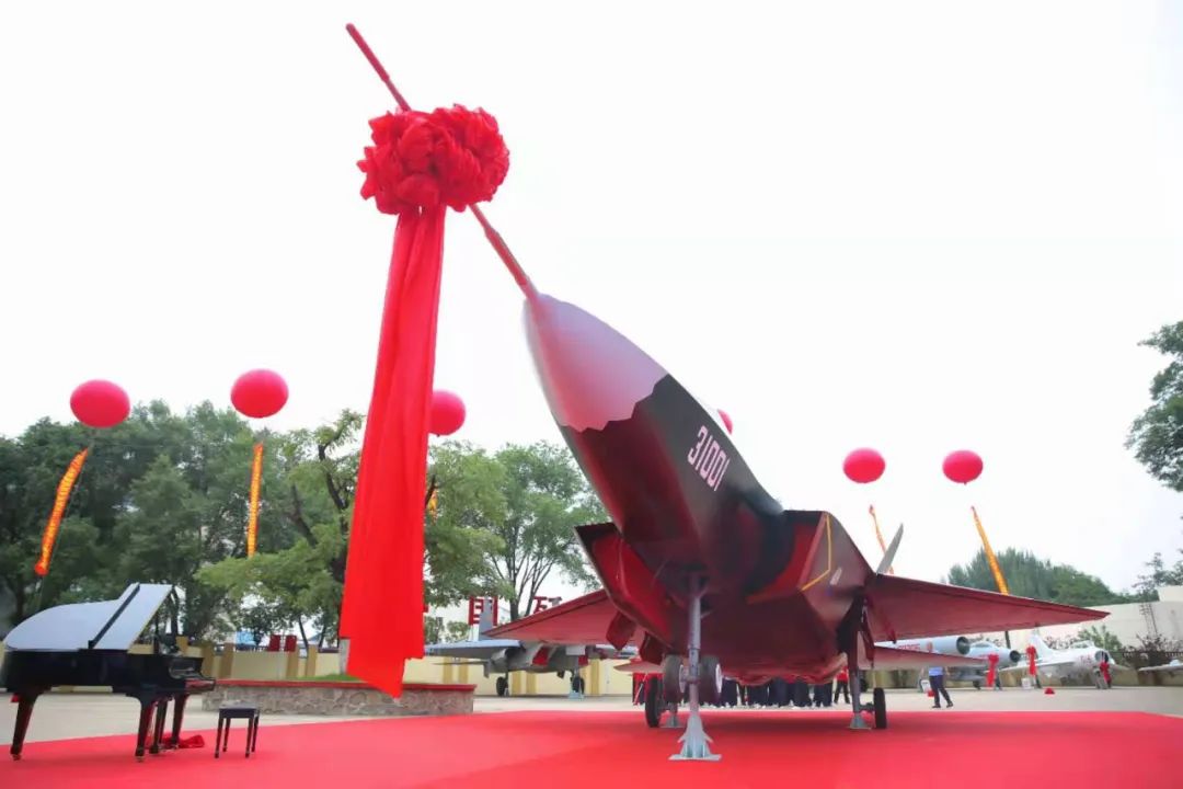 沈飞航空博览园参观战斗机,沈飞歼鹘鹰战机