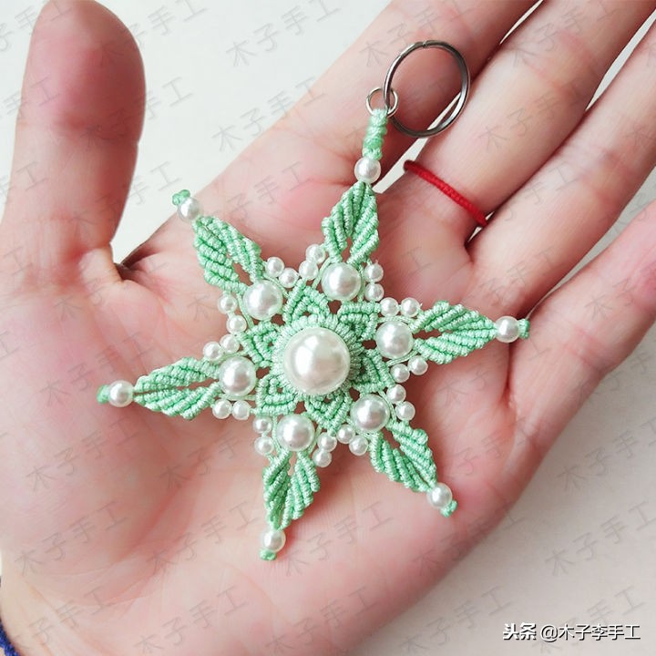 七彩莲花挂件的编法,梅花挂件编法教程