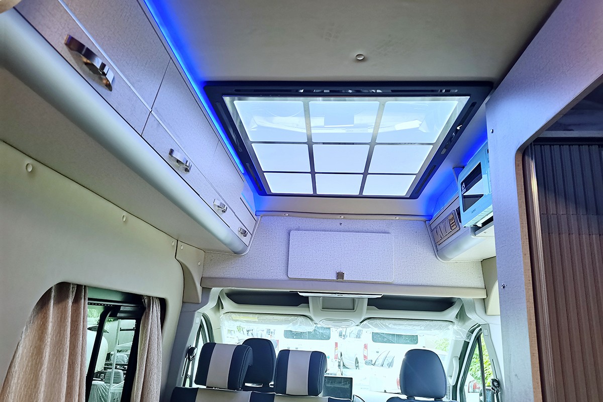 大通v90房车19万,大通v90房车28万