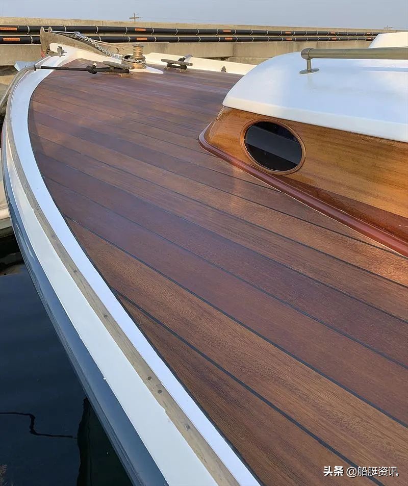 DealIsland50来自澳大利亚的经典木制游艇