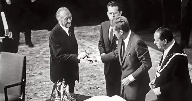 最值得入手的万宝龙钢笔,万宝龙钢笔最经典的是哪一款