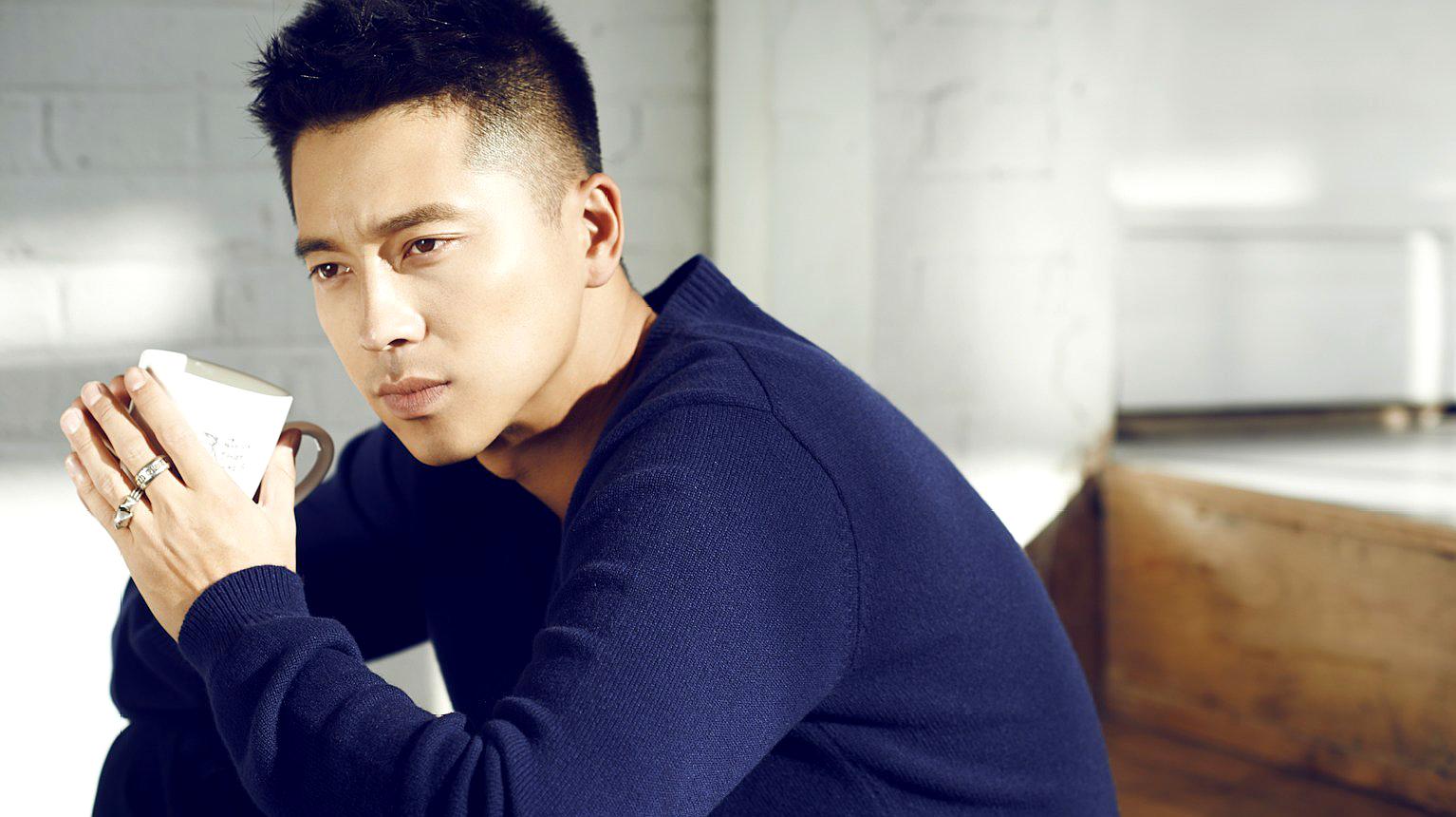 王雷求婚李小萌毕业典礼完整版,王雷结过几次婚图文