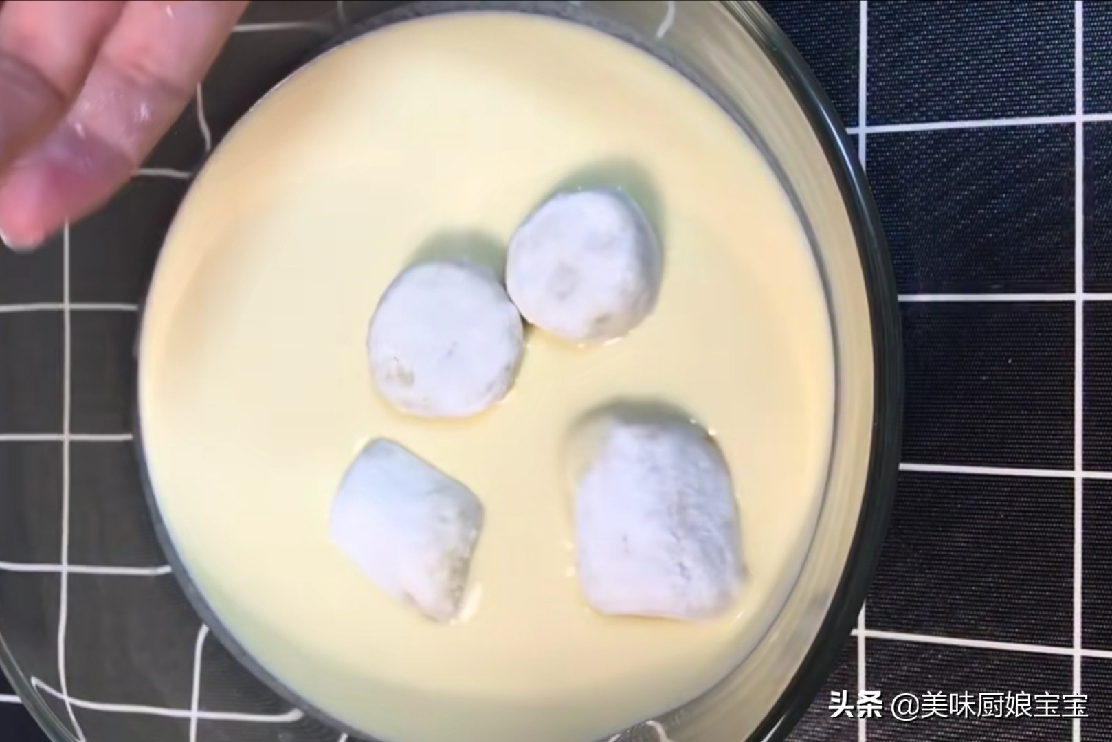 熬糖的时候加什么水,拔丝地瓜熬糖最正确的方法