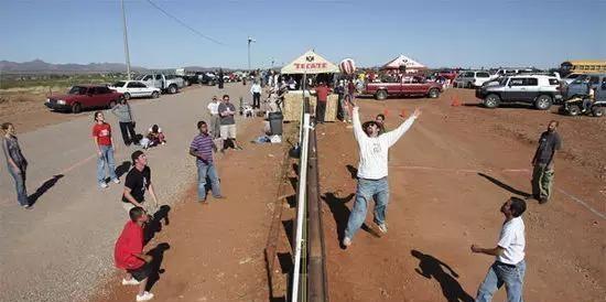 逗逼的国界线,12个奇葩的国界线