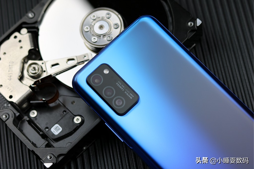 年轻人首选高性价比5g,年轻人值得买的手机中高端