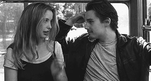 有个能为我遮风挡雨的人何等幸运,女人找一个能为你遮风挡雨的人